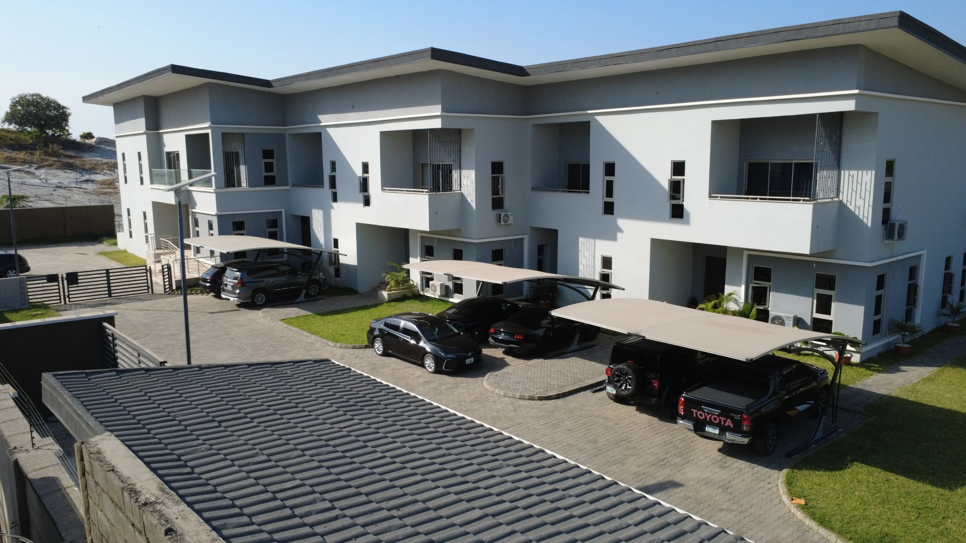 EL Mansur real estate development company building construction services